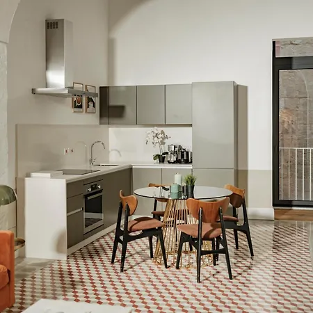 136 Old Bakery Apartament *