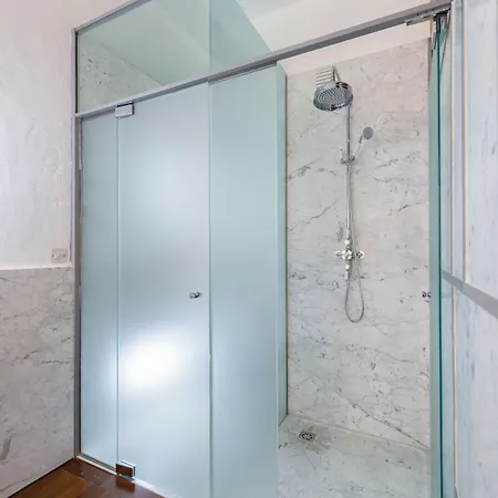 136 Old Bakery バレッタ