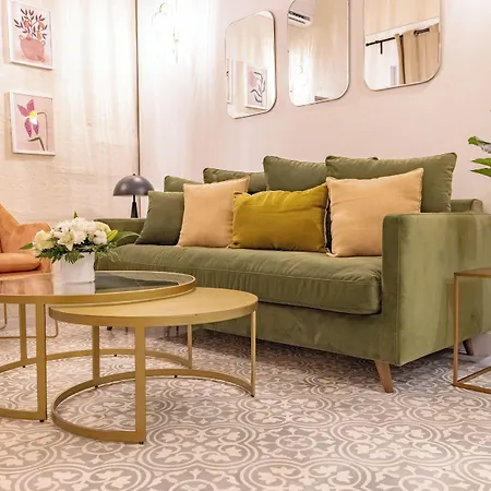 136 Old Bakery Apartman *